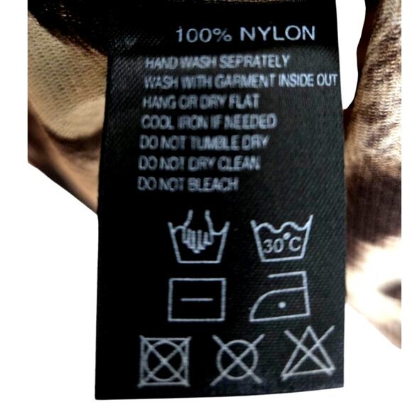 Blast Women’s Large Long Sleeve Animal Print Top - Picture 4 of 6